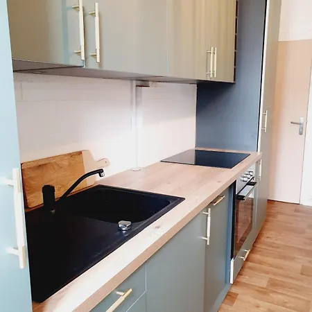 - Apartman La Rochelle