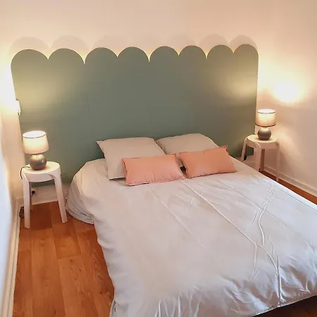 - Apartmán